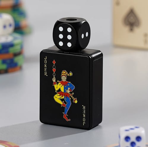 🎲Windproof Poker Dice Rotating Cigar Lighter, Butane Refill (Not Included)