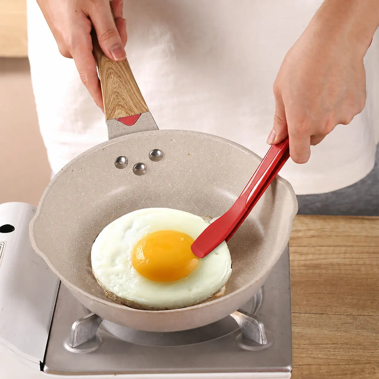 Silicone Cooking Tongs, Stainless Steel Kitchen Tongs with Non-Scratch Silicone Tips, Heat Resistant, Dishwasher Safe